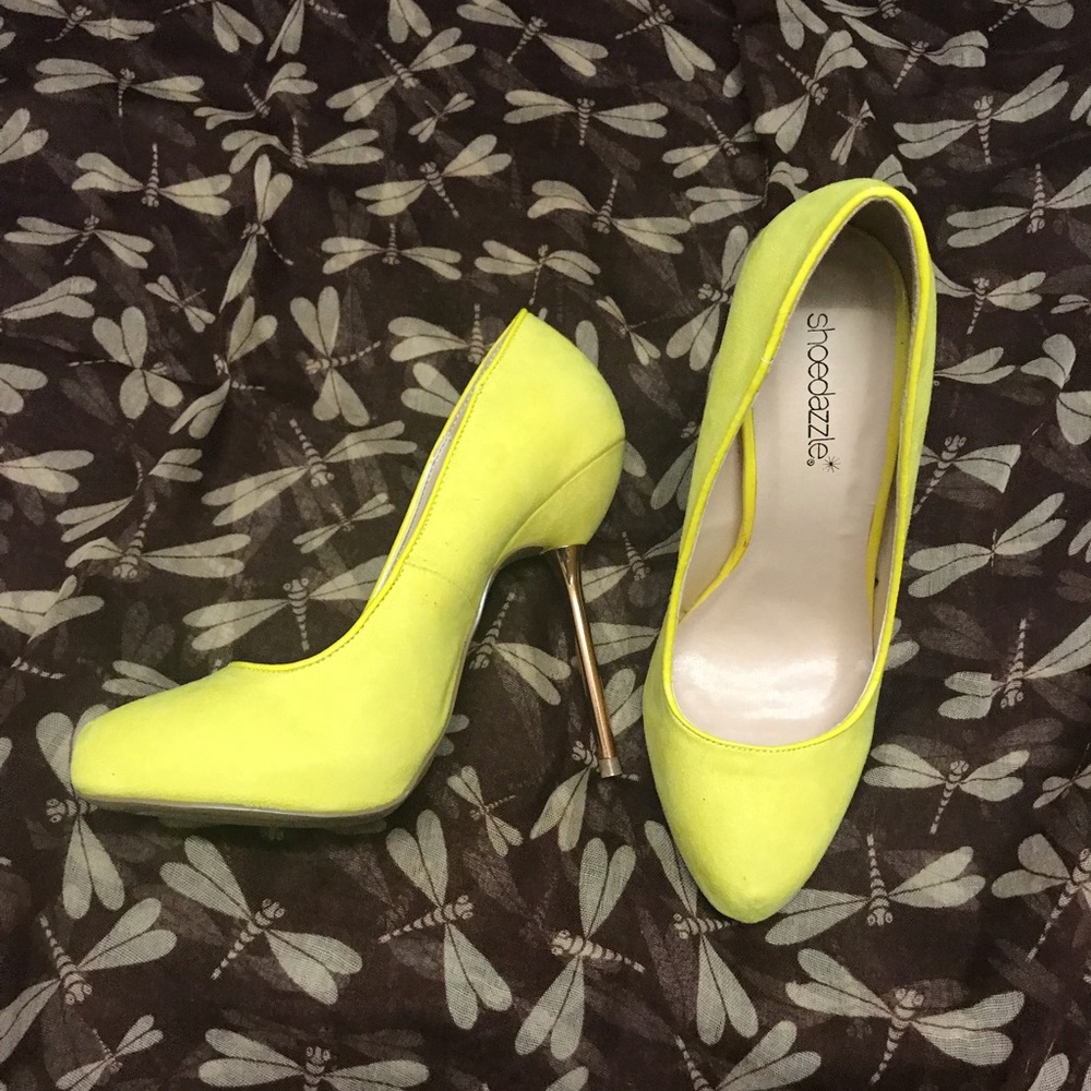 Yellow Heels - Picture 2 of 4